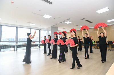 重慶兩江新區鴛鴦街道社區學院 家門口的“耍事”多，文化藝術咨詢服務暖人心