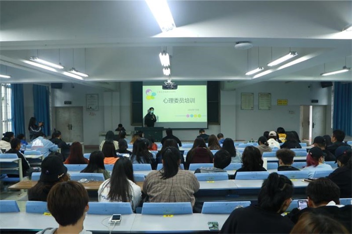 新學(xué)期，新環(huán)境，新心情 文化藝術(shù)咨詢服務(wù)的啟航